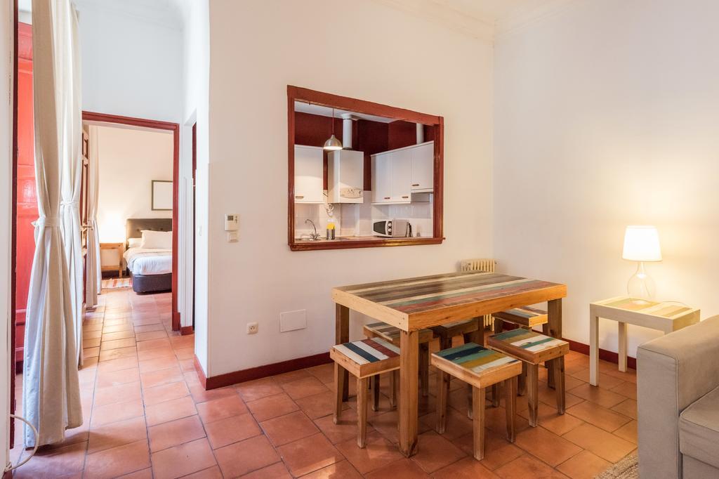Apartamentos Madrid Centro W Kültér fotó