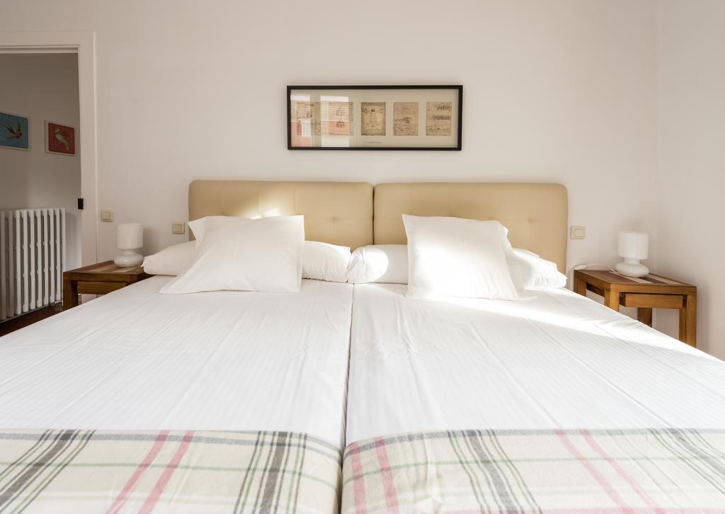 Apartamentos Madrid Centro W Kültér fotó