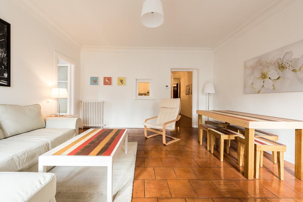 Apartamentos Madrid Centro W Kültér fotó