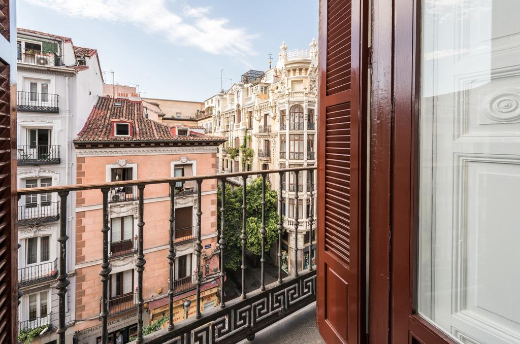 Apartamentos Madrid Centro W Kültér fotó