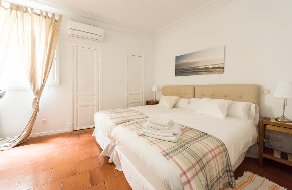 Apartamentos Madrid Centro W Kültér fotó