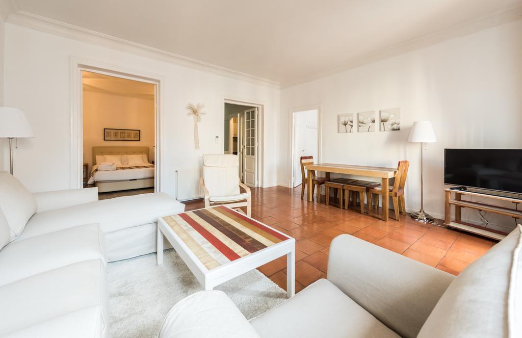 Apartamentos Madrid Centro W Kültér fotó