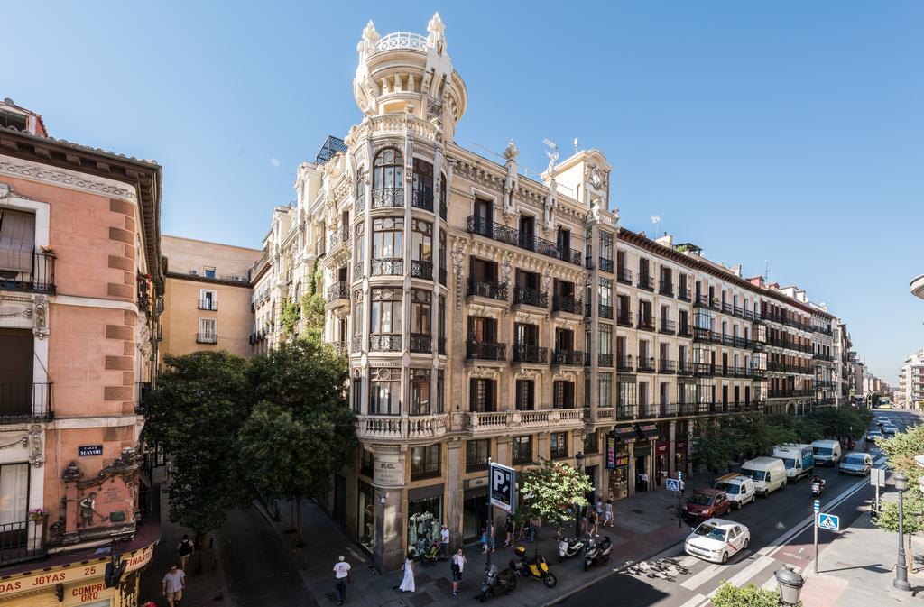 Apartamentos Madrid Centro W Kültér fotó