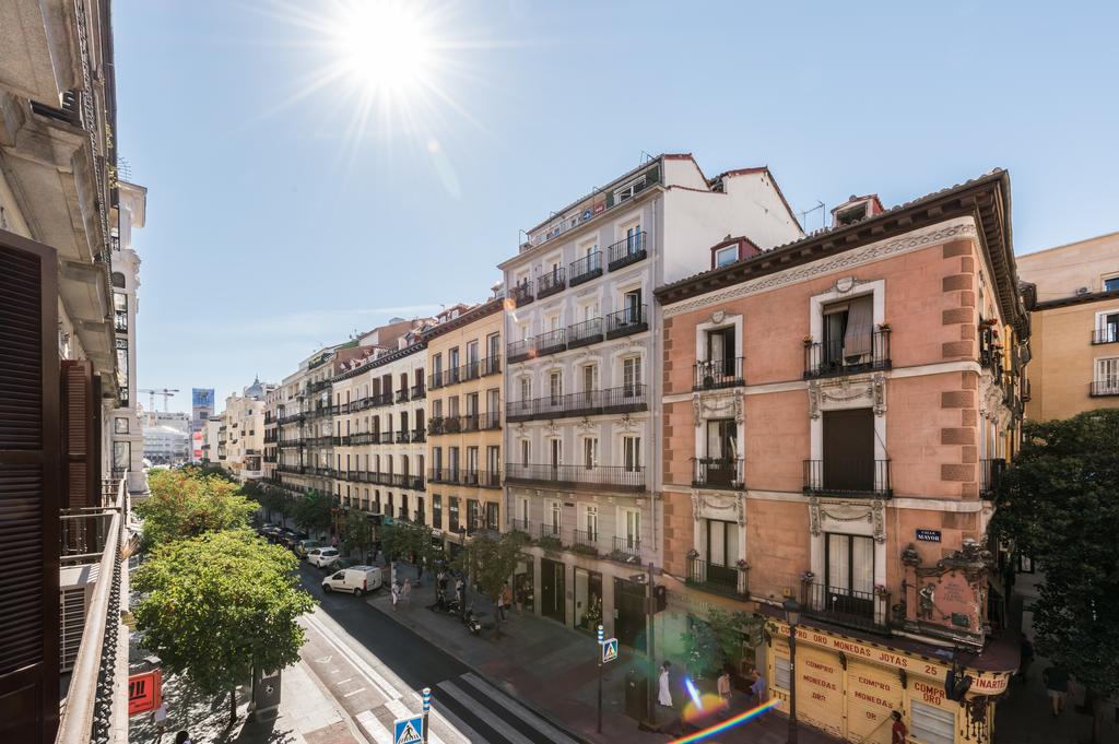 Apartamentos Madrid Centro W Kültér fotó