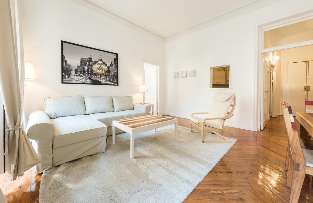 Apartamentos Madrid Centro W Kültér fotó