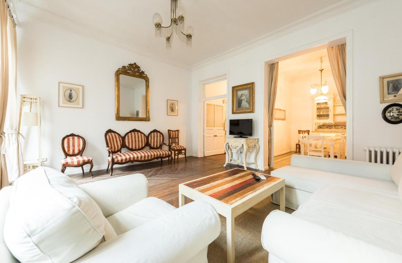 Apartamentos Madrid Centro W Kültér fotó