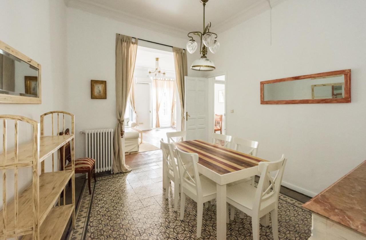 Apartamentos Madrid Centro W Kültér fotó